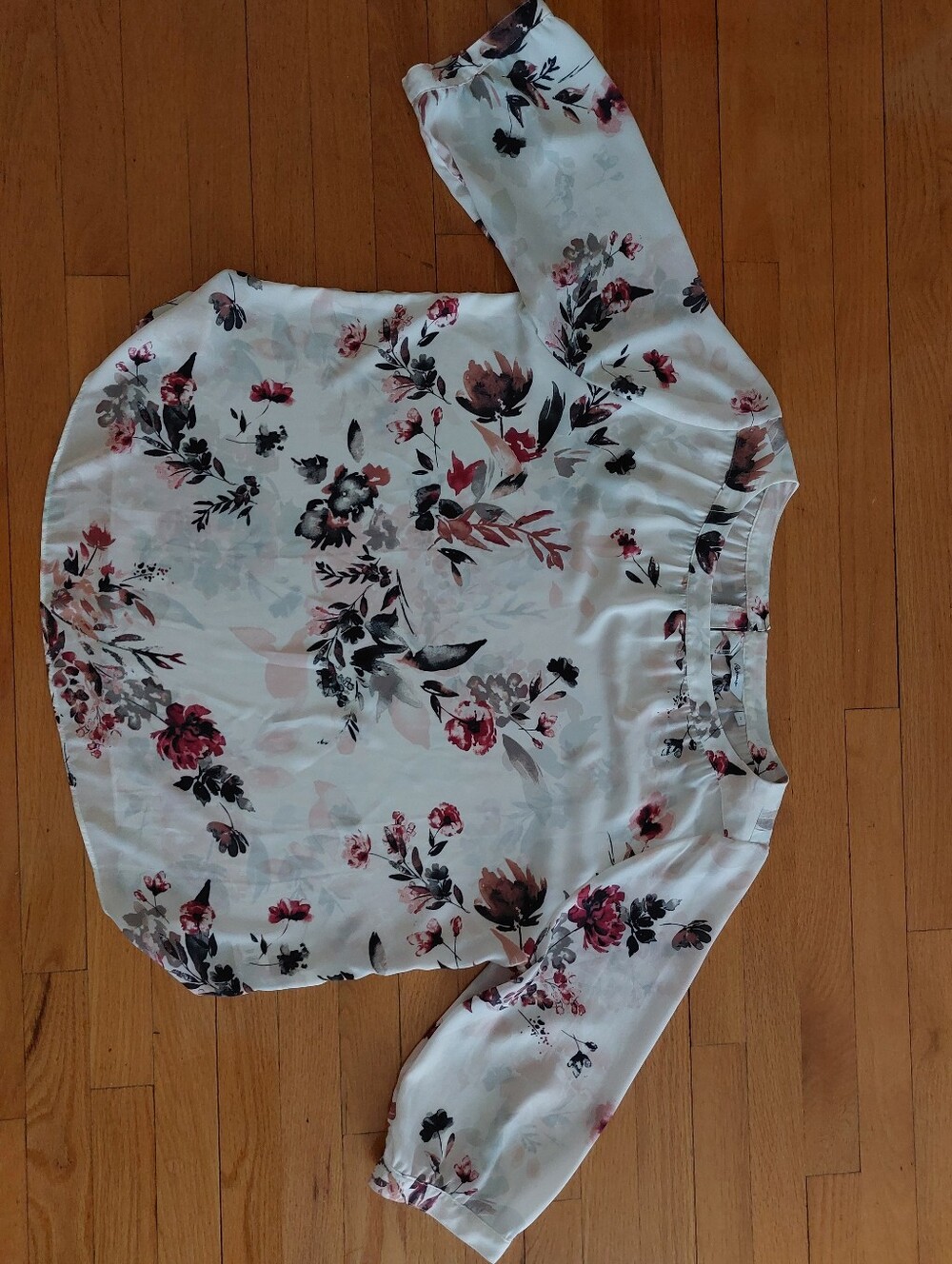 Reitmans White Floral Blouse with Pink & Black Accents